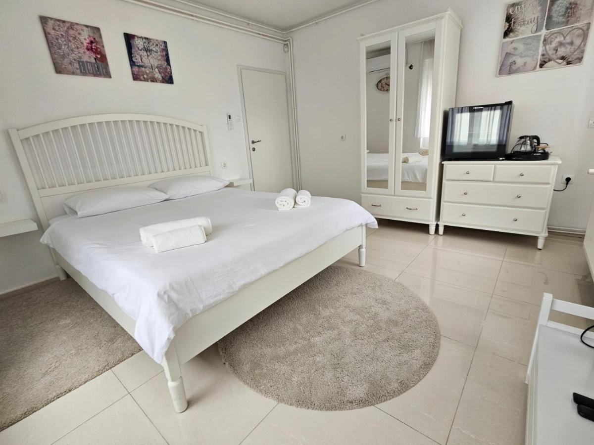 Comfort Rooms Remiza - Free Private Parking - Self Check-In Zagreb Exteriör bild
