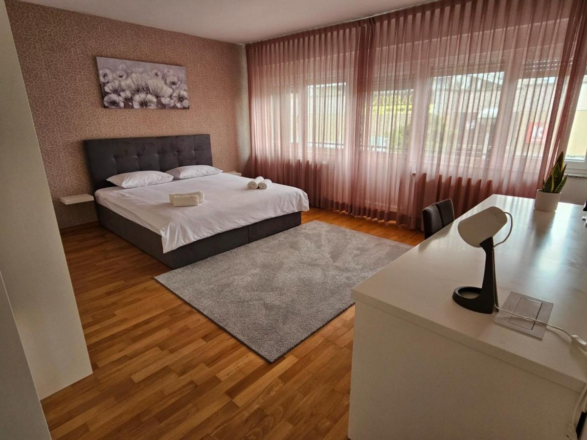 Comfort Rooms Remiza - Free Private Parking - Self Check-In Zagreb Exteriör bild