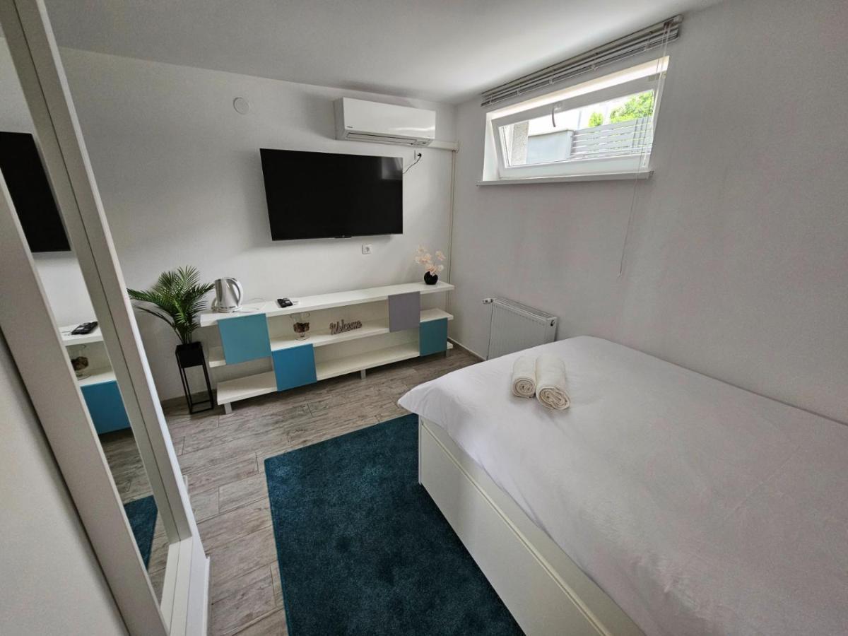 Comfort Rooms Remiza - Free Private Parking - Self Check-In Zagreb Exteriör bild